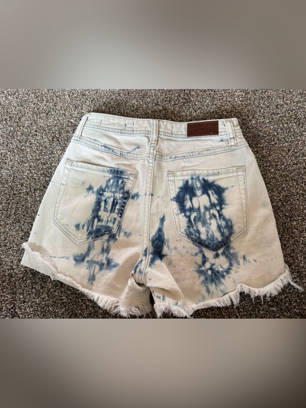 Hollister White Denim High Rise Boyfriend Shorts Blue Tie-Dye Frayed Hem 0/24